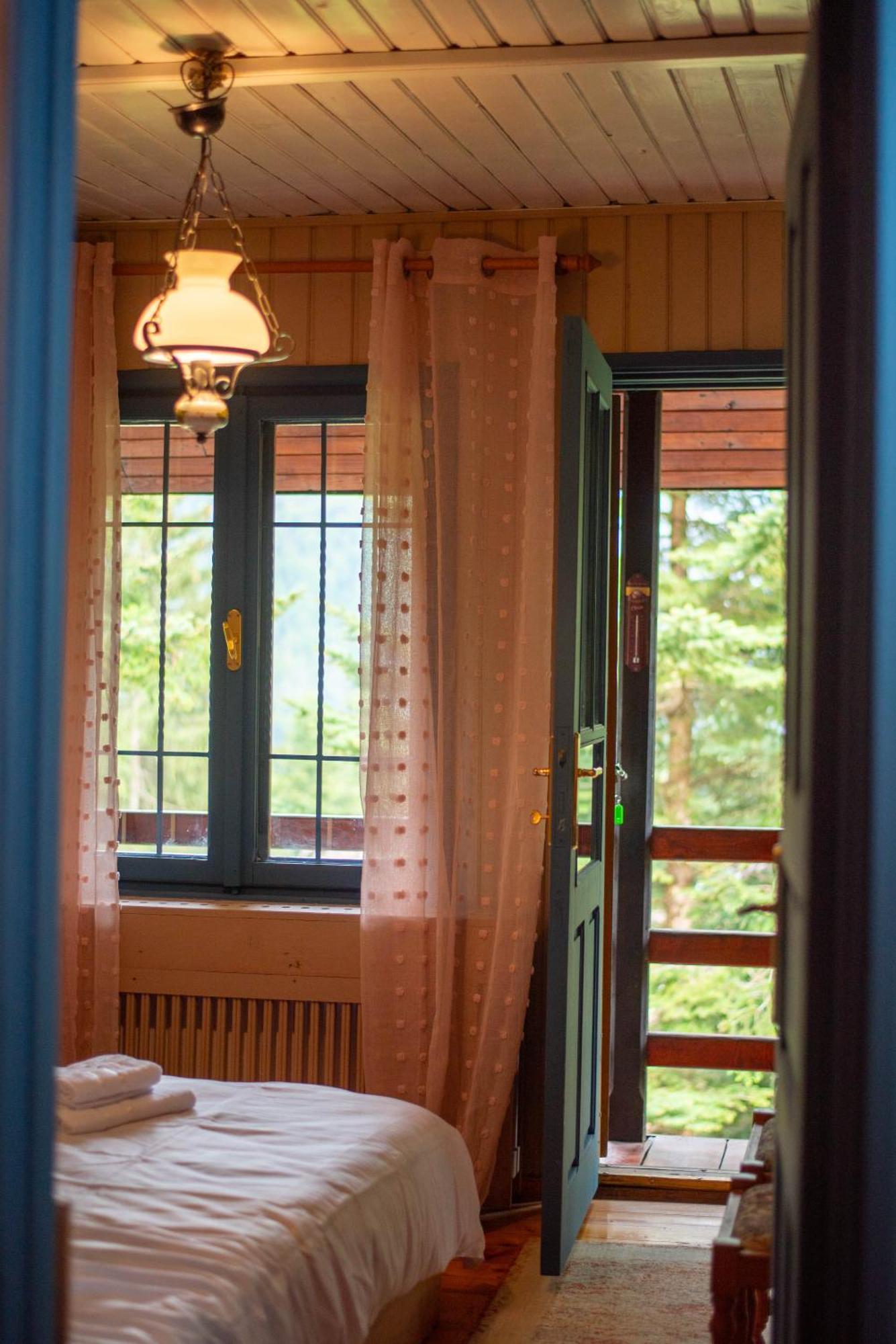 Villa Sara In Sinaia Near Peles & Gondola מראה חיצוני תמונה